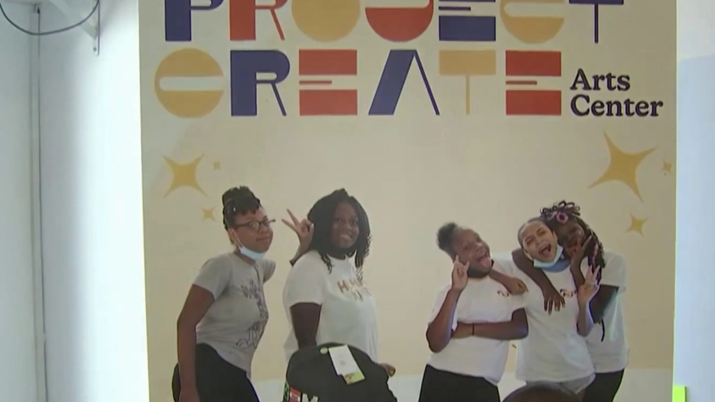 Cover photo for "Project Create Helps Artist's Antiviolence Message" article